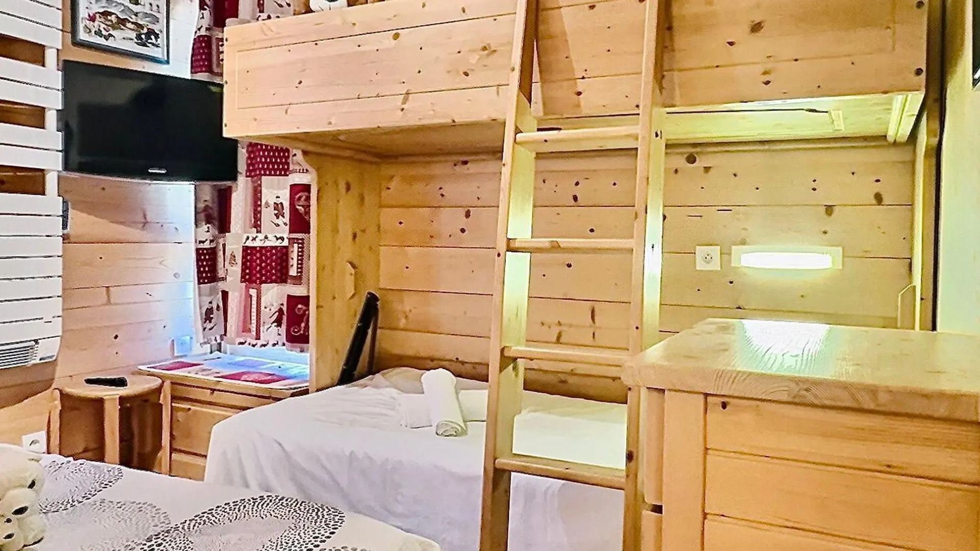 Appartement Pour 4 Avec Balcon A Tignes-Le Lavachet - Fr-1-411-746 티뉴